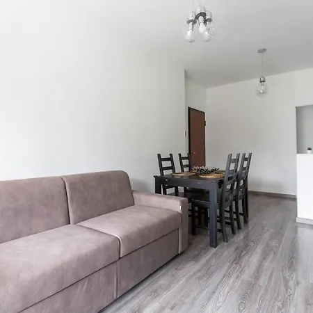 Apartman Large Close To Metro Milánó