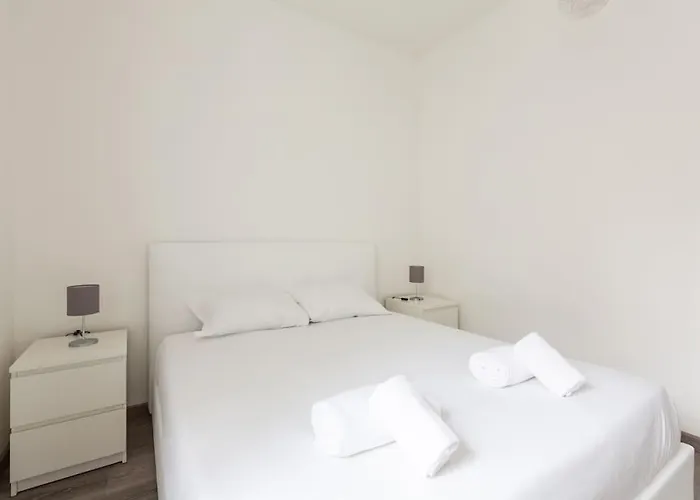 Easytopstay - Large Close To Metro Lejlighed *